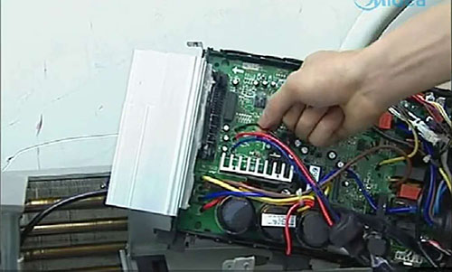 美兰美的空调电话是多少